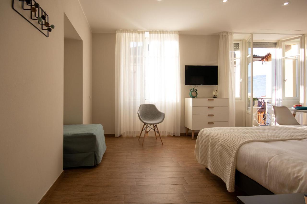 Aqualago Casa Vacanze Apartment D Verbania Exterior foto